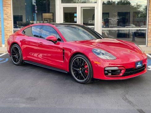 Used 2023 Porsche Panamera GTS AWD/4WD image 1