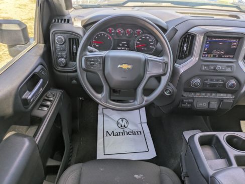 Used 2024 Chevrolet Silverado 2500 Custom w/ Custom Value Package AWD/4WD image 15