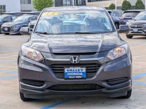 Used 2016 Honda HR-V LX image 3