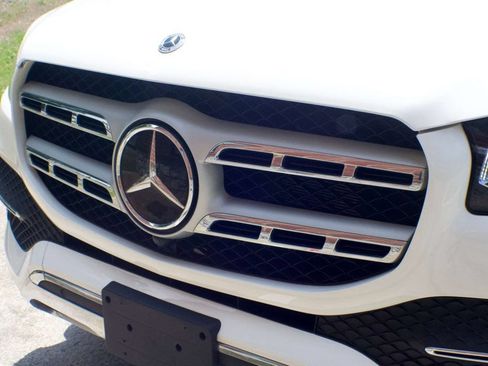 Used 2023 Mercedes-Benz GLS 450 4MATIC image 13