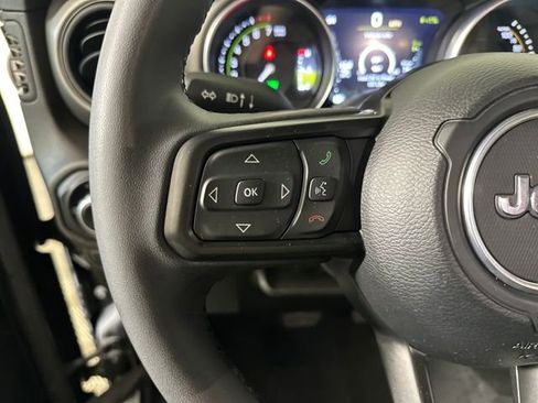 Used 2023 Jeep Wrangler Unlimited w/ Cold Weather Group image 14