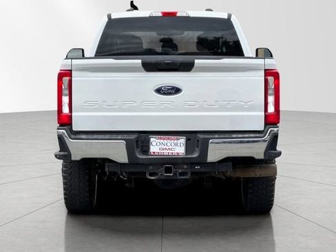 Used 2023 Ford F350 XLT w/ FX4 Off-Road Package AWD/4WD image 5