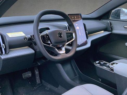 New 2026 Volvo EX30 Cross Country Ultra w/ Protection Package Premier image 7