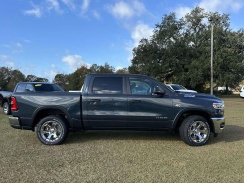 New 2026 RAM 1500 4x4 Crew Cab image 8