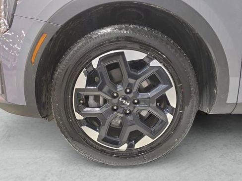 Used 2024 Kia Sorento S image 23