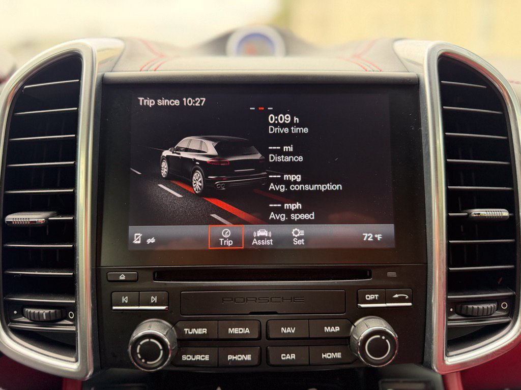 Used 2018 Porsche Cayenne Platinum Edition AWD/4WD image 30