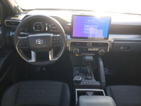 Used 2025 Toyota 4Runner TRD Off-Road Premium image 10