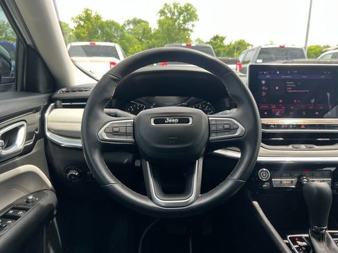 Used 2022 Jeep Compass Limited AWD/4WD image 37