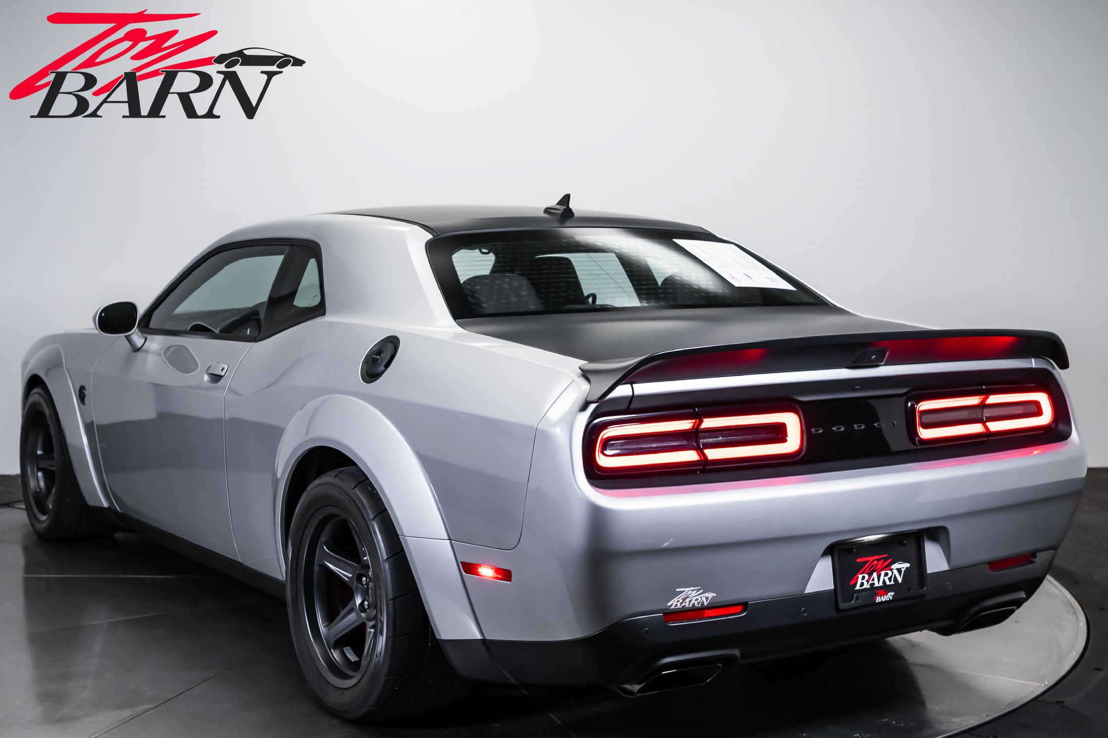 Used 2022 Dodge Challenger SRT Super Stock RWD image 3