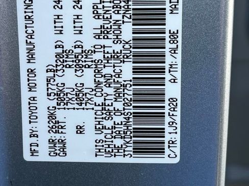 Used 2025 Toyota Tacoma SR image 28