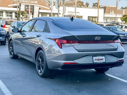 Used 2023 Hyundai Elantra Blue w/ Preferred Accessory Package FWD image 8