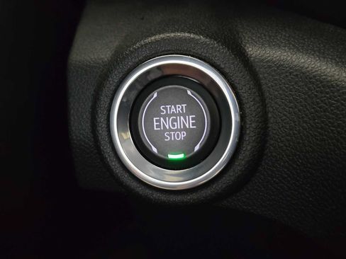 Used 2023 Chevrolet TrailBlazer LT FWD image 33