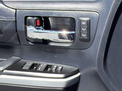 Used 2019 Toyota Tundra Platinum AWD/4WD image 22