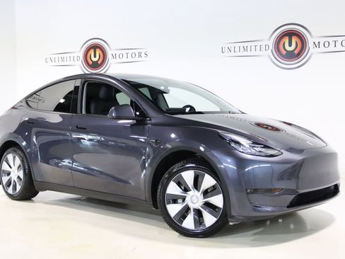 Used 2022 Tesla Model Y Long Range AWD/4WD image 65