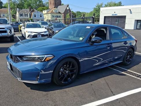 Certified 2025 Honda Civic Sport image 3