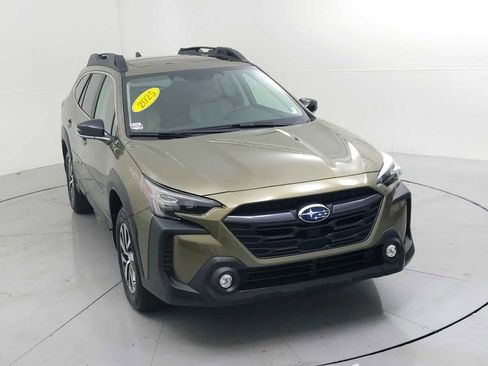Certified 2025 Subaru Outback Premium AWD/4WD image 2