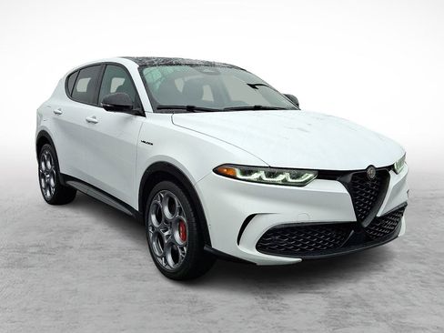 Used 2024 Alfa Romeo Tonale Veloce image 7