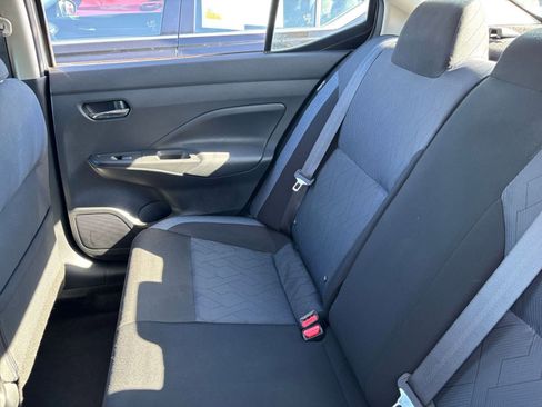 Used 2025 Nissan Versa SV image 37