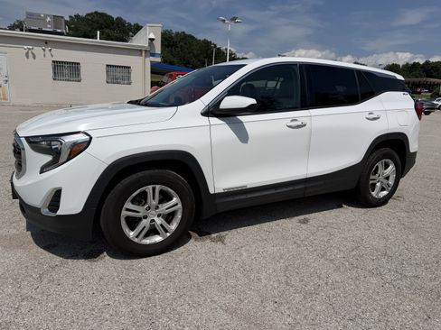 Used 2018 GMC Terrain SLE FWD image 3