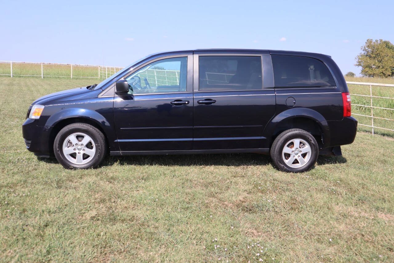 Used 2010 Dodge Grand Caravan SE FWD image 13