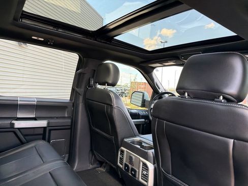 Used 2020 Ford F150 Lariat w/ Equipment Group 502A Luxury AWD/4WD image 15