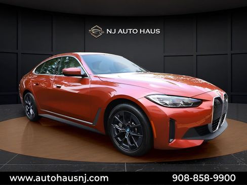 Used 2024 BMW i4 eDrive35 w/ Premium Package RWD image 1