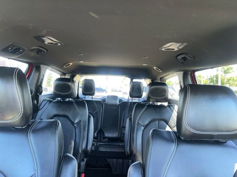 Used 2025 Chrysler Pacifica Select FWD image 50