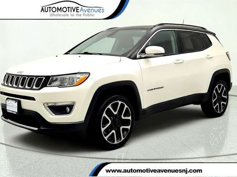 Used 2018 Jeep Compass Limited w/ Navigation Group AWD/4WD image 1