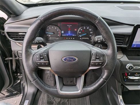 Certified 2020 Ford Explorer Limited w/ Class III Trailer Tow Package image 9