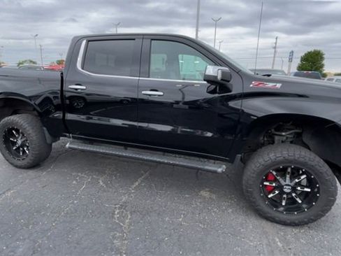 Used 2019 Chevrolet Silverado 1500 LTZ w/ LTZ Premium Package image 3