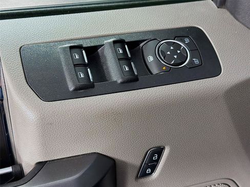 Used 2019 Ford F150 XLT w/ Equipment Group 302A Luxury AWD/4WD image 24