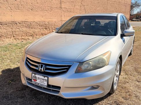 Used 2011 Honda Accord EX image 4