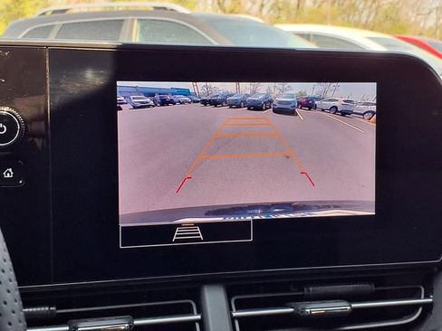 Used 2024 Chevrolet Trax RS w/ Driver Confidence Package FWD image 8