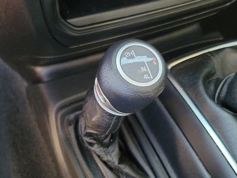 Used 2023 Jeep Gladiator Sport w/ Trailer Tow Package image 35