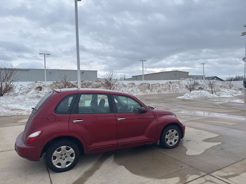 Used 2006 Chrysler PT Cruiser Touring image 3