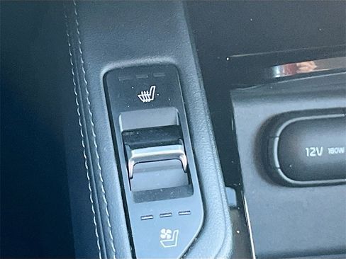 Used 2022 Kia Telluride EX image 19