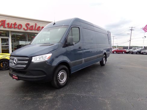 Used 2019 Mercedes-Benz Sprinter 170 image 35