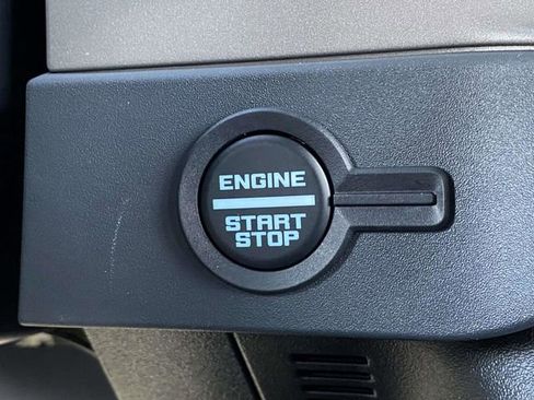 New 2026 Ford Bronco Outer Banks w/ Sasquatch Package image 16