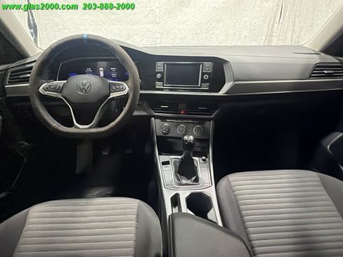 Used 2022 Volkswagen Jetta S FWD image 10