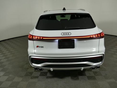 Used 2025 Audi SQ5 Premium Plus w/ Premium Plus Package AWD/4WD image 4