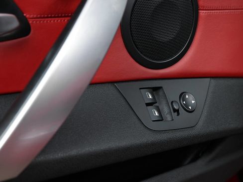 Used 2007 BMW M Roadster image 57