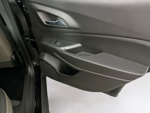 Used 2025 Chevrolet Trax ACTIV w/ Driver Confidence Package image 29