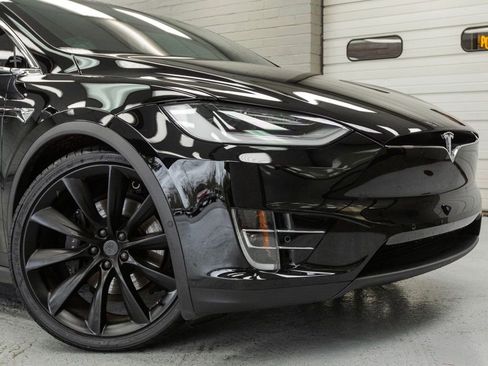 Used 2020 Tesla Model X Long Range AWD image 12