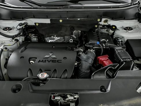 Used 2020 Mitsubishi Outlander Sport ES FWD image 14