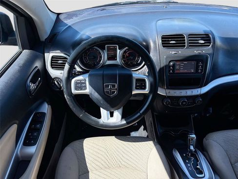 Used 2018 Dodge Journey SE w/ Connectivity Group image 20