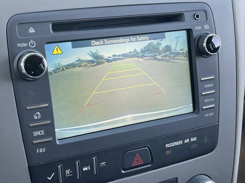 Used 2017 Chevrolet Traverse LS FWD image 29