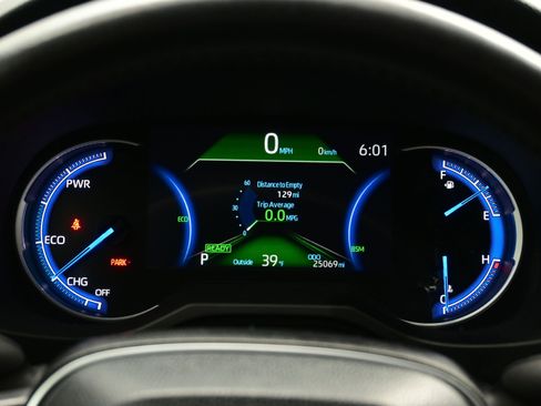 Used 2022 Toyota RAV4 XSE image 25