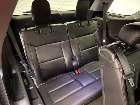 Used 2021 Ford Explorer Limited w/ Equipment Group 301A image 16