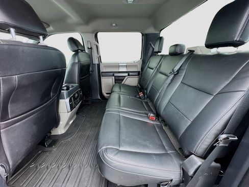 Used 2022 Ford F250 XLT w/ Black Appearance Package AWD/4WD image 15
