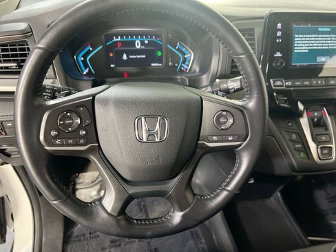 Used 2023 Honda Odyssey EX-L image 11